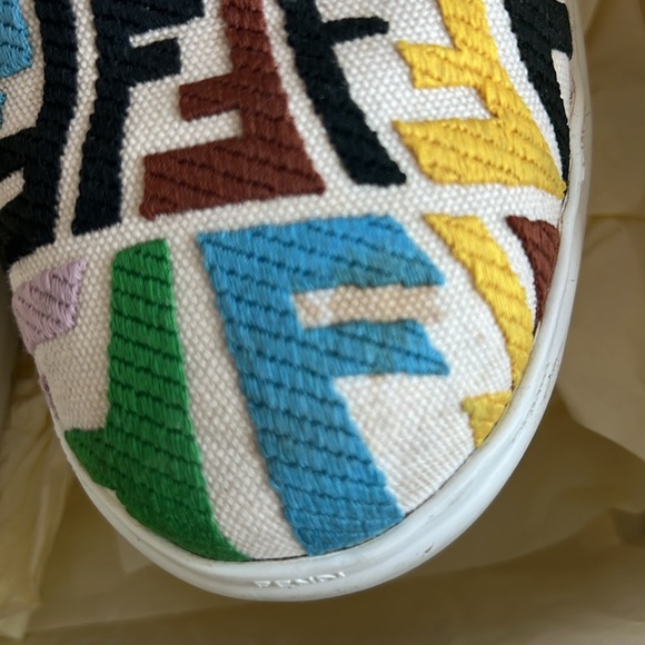 FENDI X SARA COLEMAN Canvas FF Vertigo Embroidered Womens Rise Slip On Sneakers - Picture 5 of 11